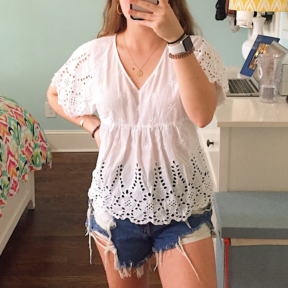 White Lace Short Sleeve Top